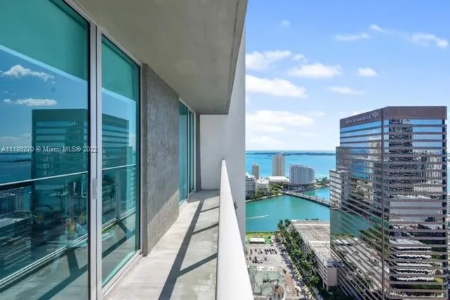 2 bedroom 2 bath for sale at 500 Brickell Ave # 3910, Miami FL 33131