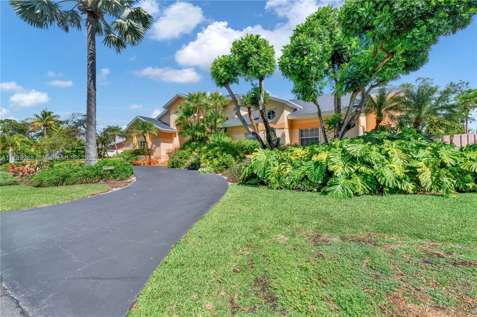 7861 SW 181st Ter, Palmetto Bay FL 33157
