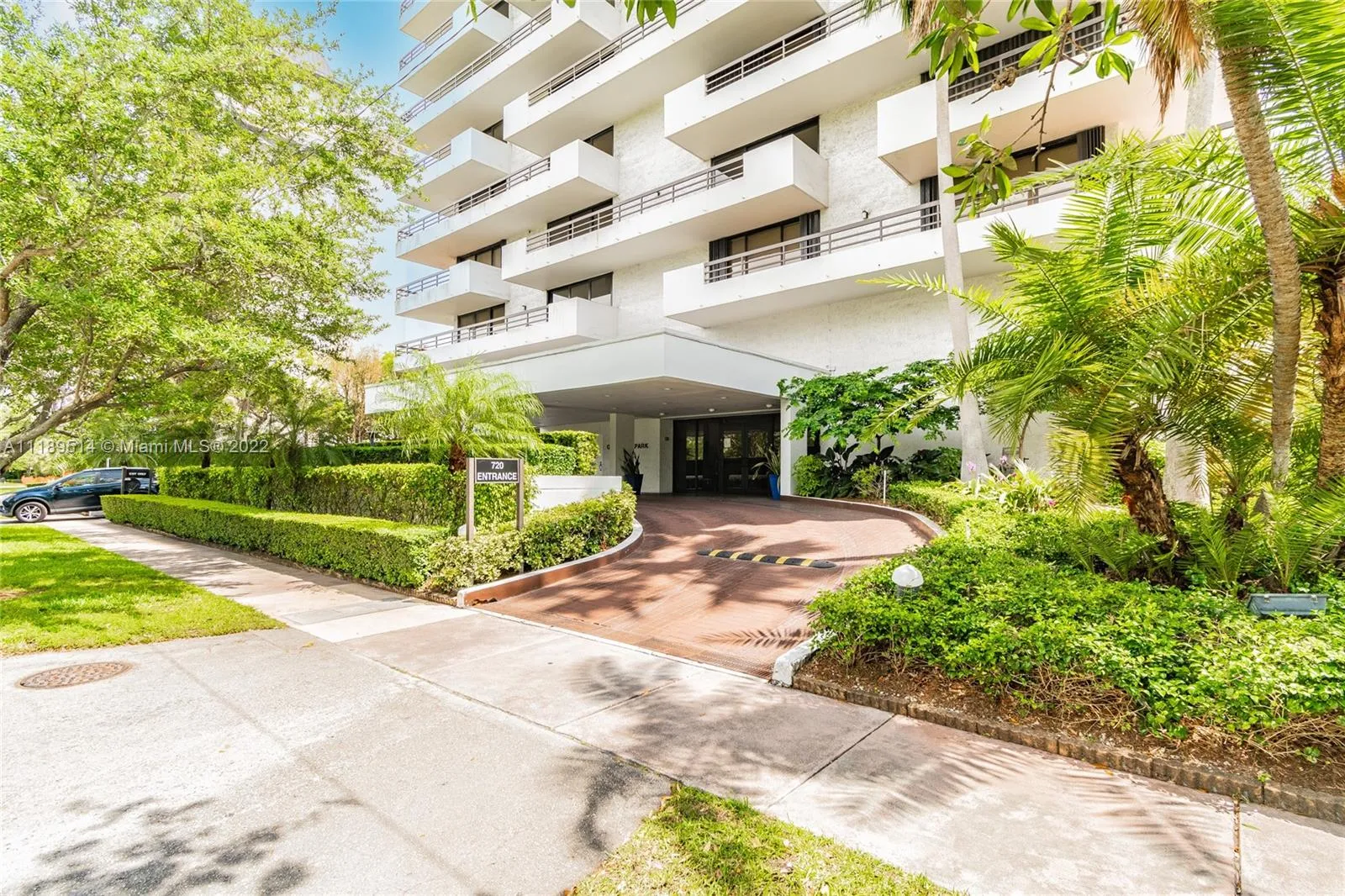 720 Coral Way # 7C, Coral Gables FL 33134