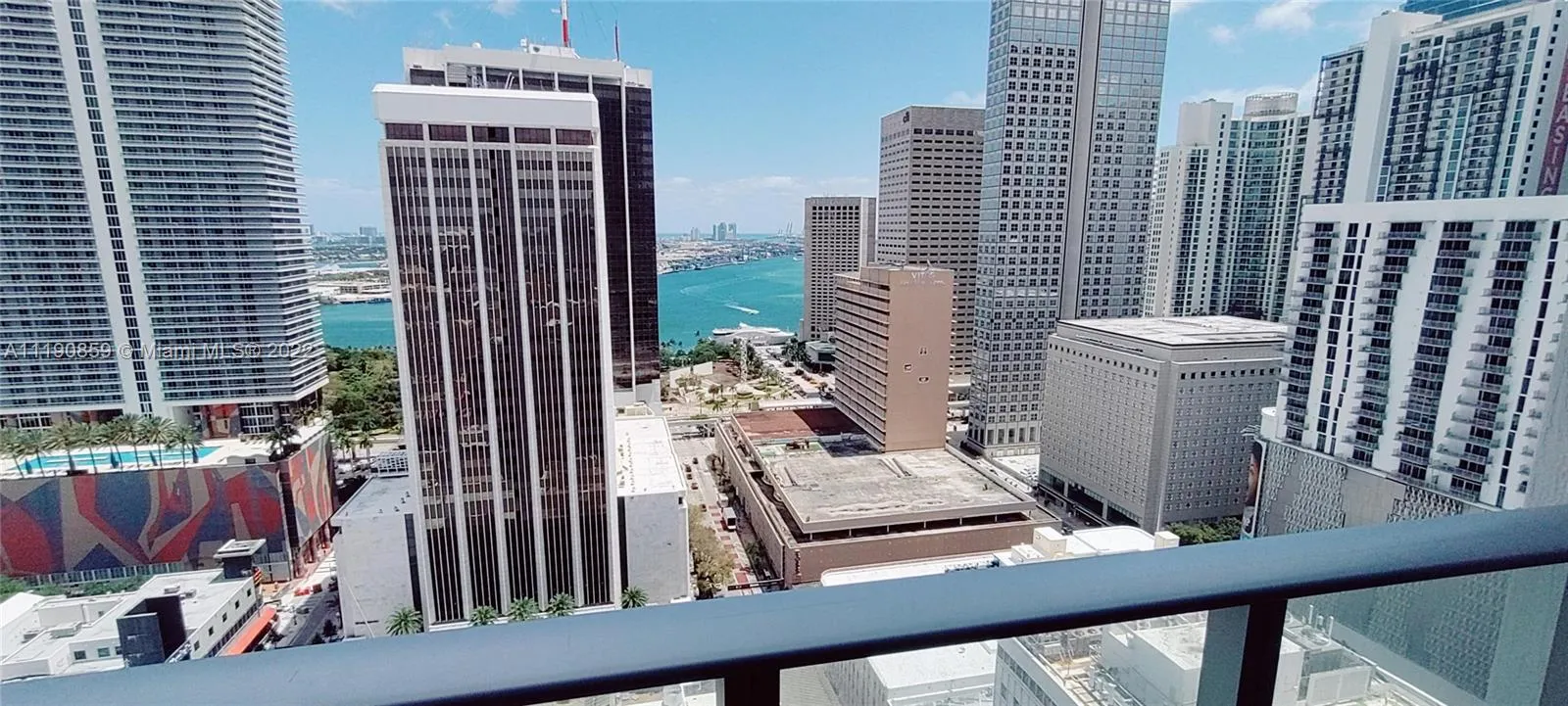 2 bedroom 1 bath for sale at 151 SE 1st St # 2702, Miami FL 33131