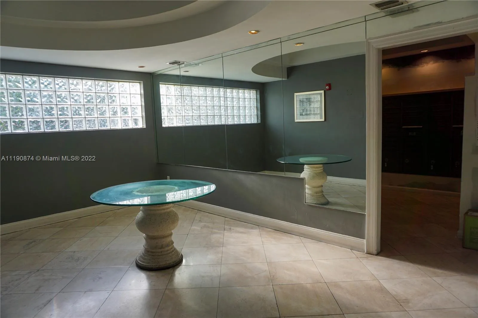 710 Washington Ave, Miami Beach FL 33139