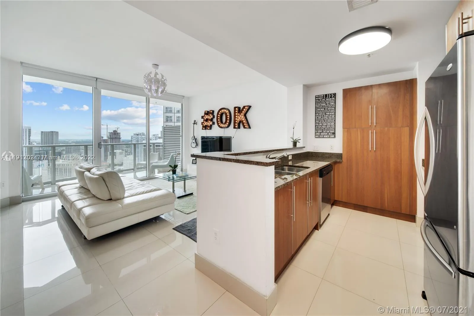 1 bedroom 1 bath for sale at 300 S Biscayne Blvd # 3605, Miami FL 33131