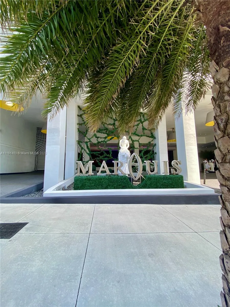 1100 Biscayne Blvd # 4403, Miami FL 33132