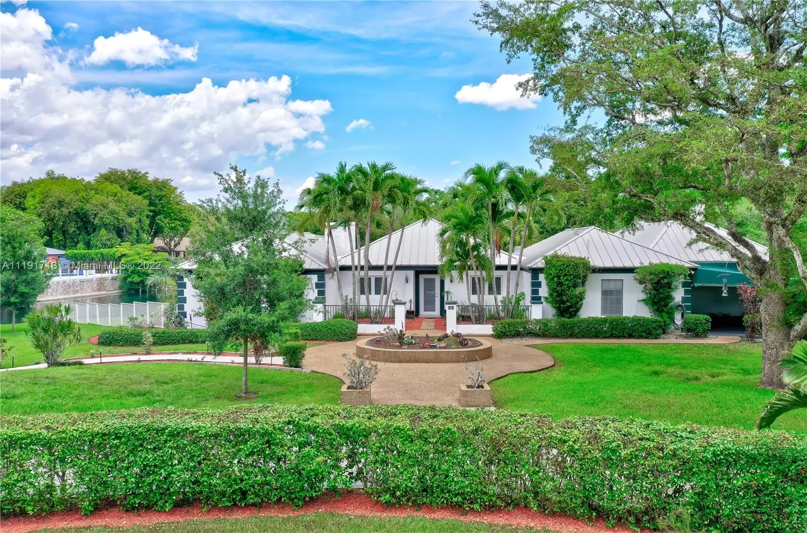 11155 SW 40th St, Davie FL 33328