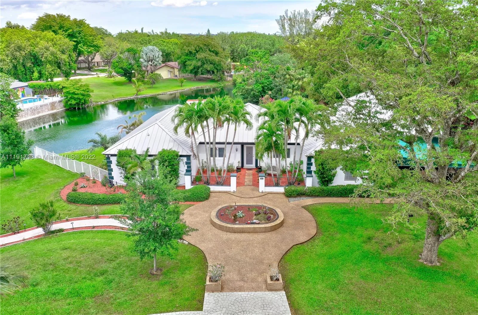 11155 SW 40th St, Davie FL 33328