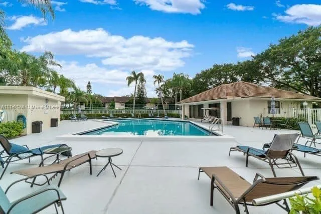6328 W Longboat Ln W # 104, Boca Raton FL 33433