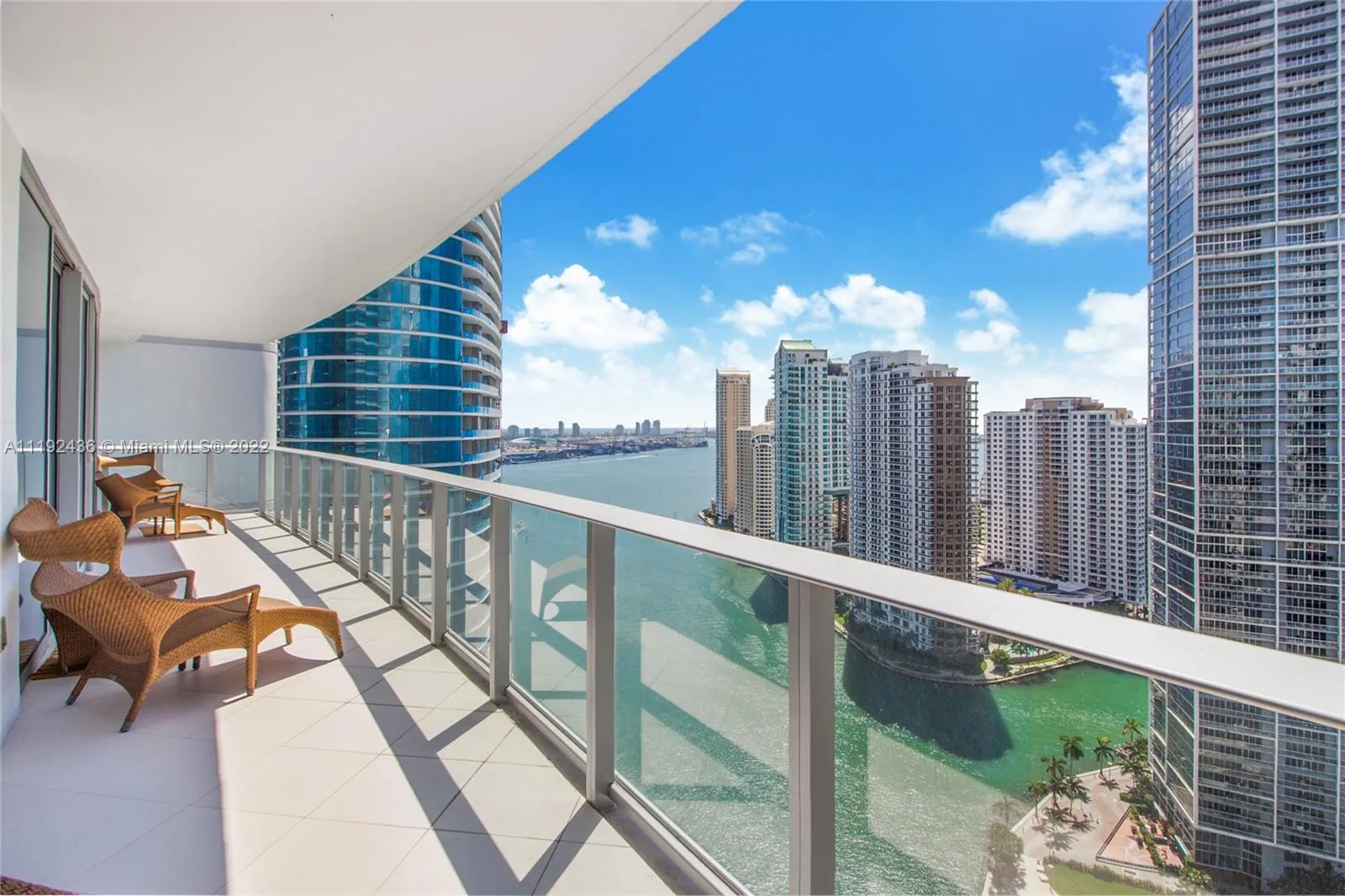 2 bedroom 2 bath for sale at 200 Biscayne Boulevard Way # 3108, Miami FL 33131