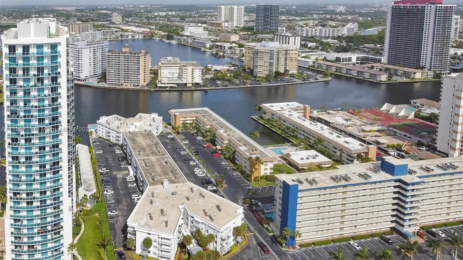 1913 S Ocean Dr # 313, Hallandale Beach FL 33009
