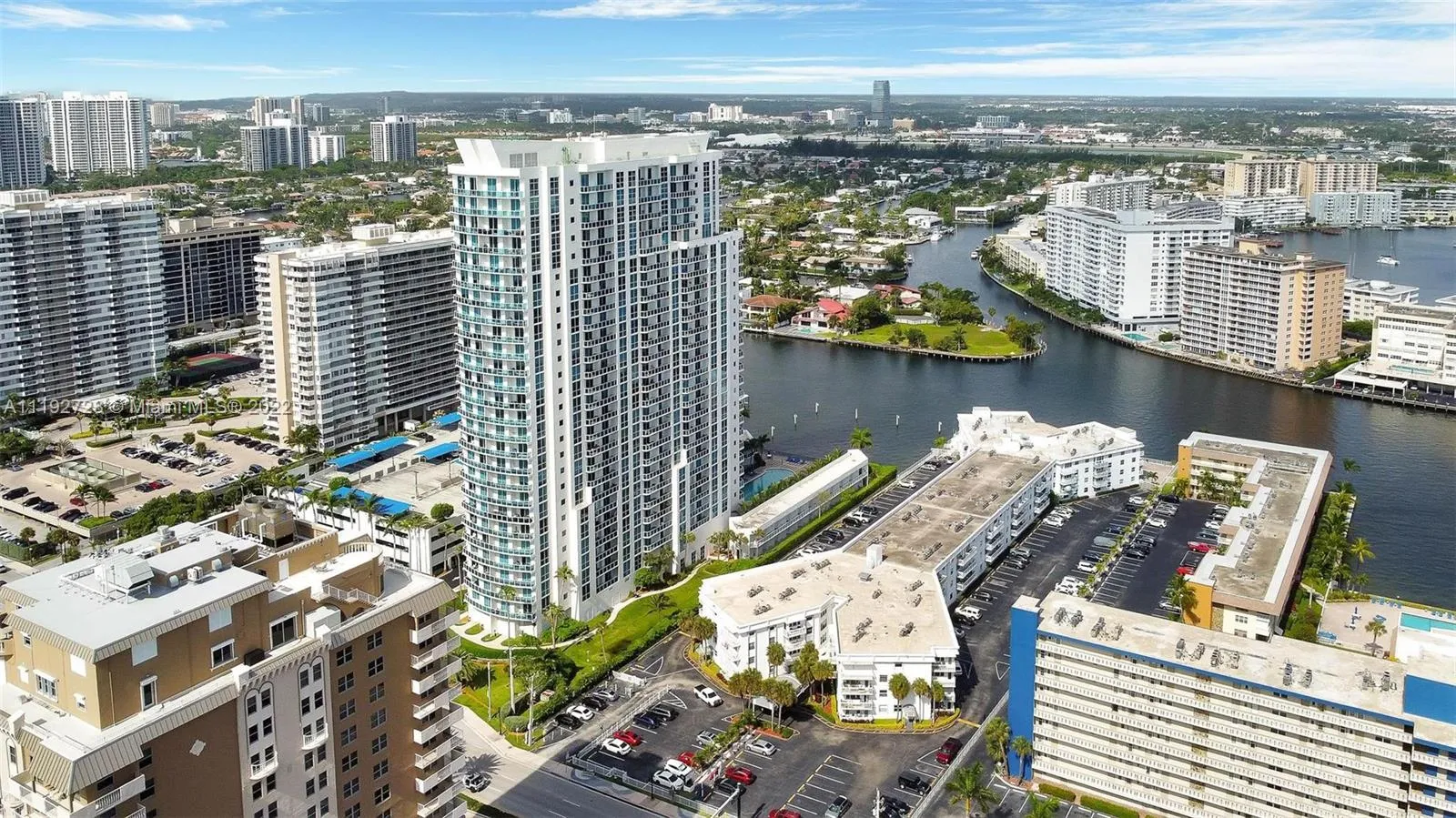 1913 S Ocean Dr # 313, Hallandale Beach FL 33009