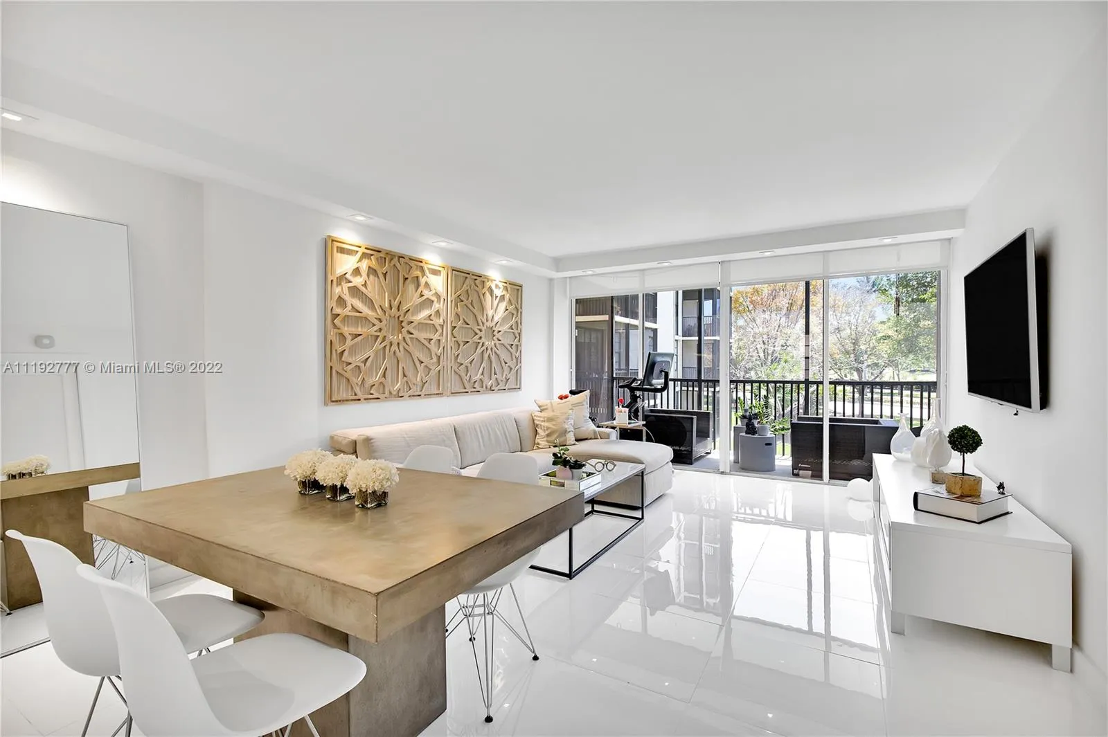 3101 N Country Club Dr # 206, Aventura FL 33180