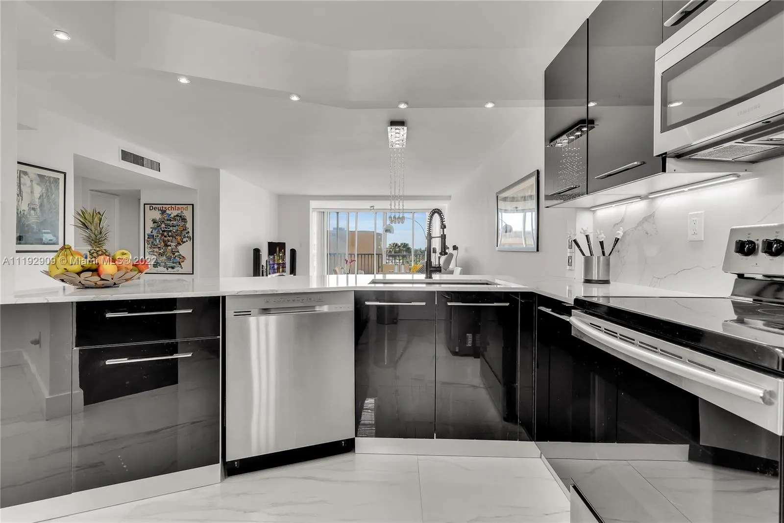 1750 NE 191st St # 2, Miami FL 33179