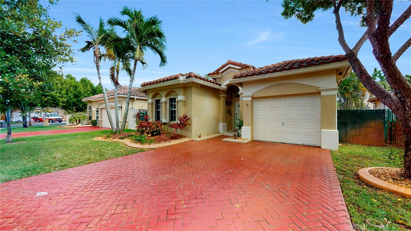 3 bedroom 2 bath for sale at 13680 SW 50th Ct, Miramar FL 33027