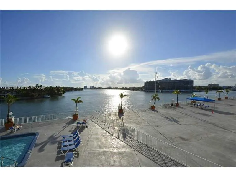 6770 INDIAN CREEK DR # D, Miami Beach FL 33141