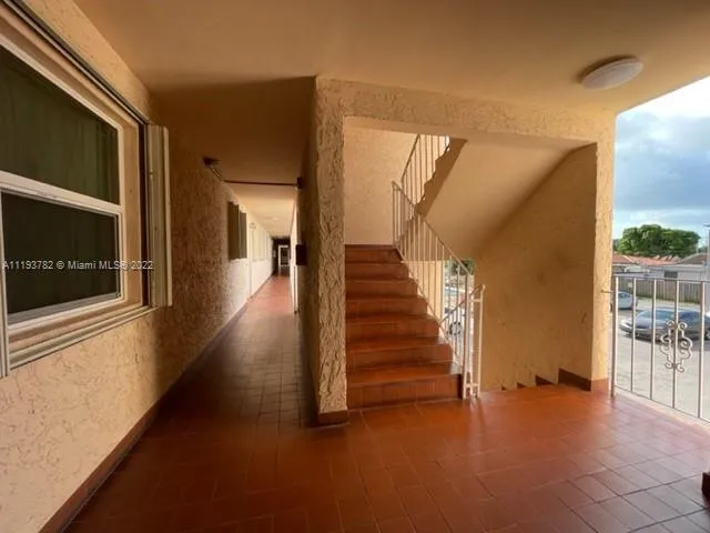 6820 W Flagler St # 212, Miami FL 33144