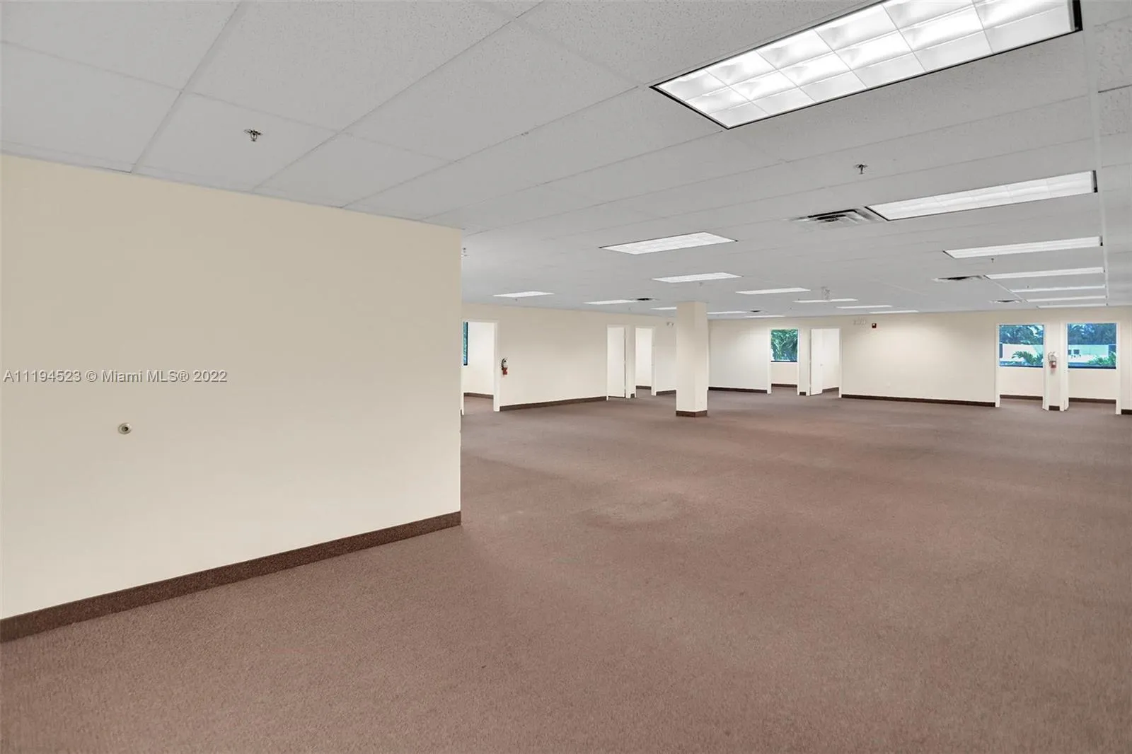 2870 Stirling Rd, Hollywood FL 33020