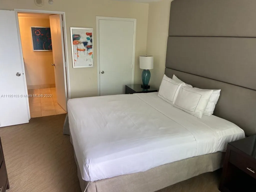 2670 E Sunrise Blvd # 521, Fort Lauderdale FL 33304