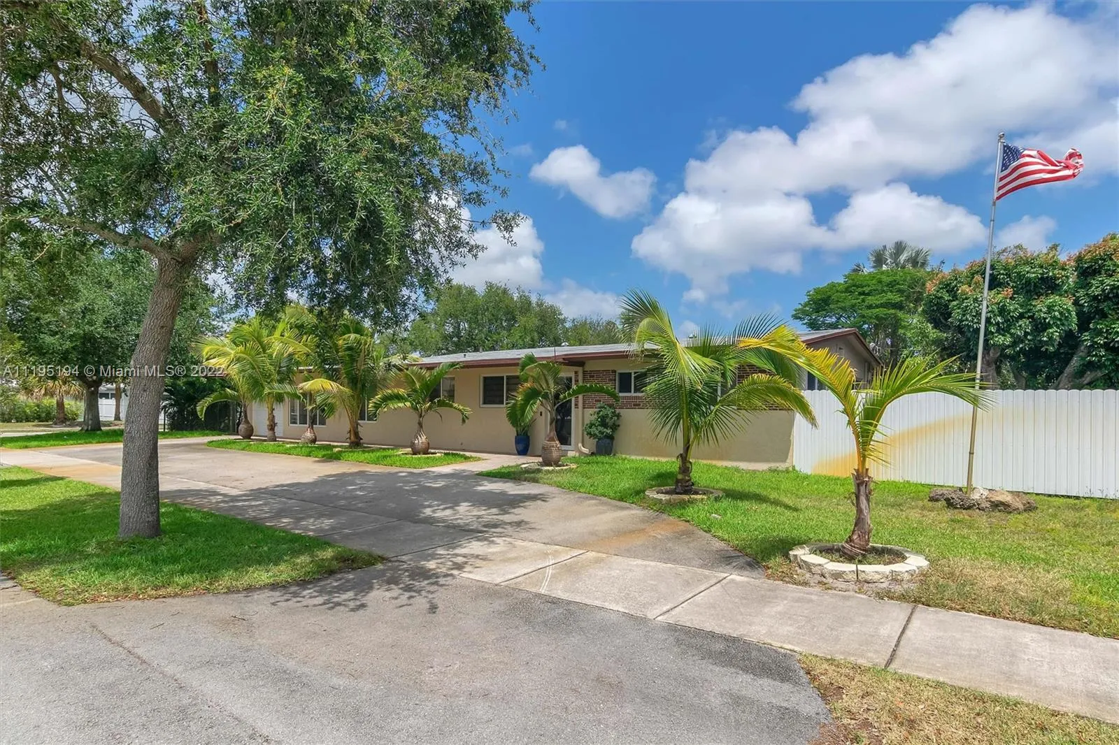 3390 SW 21st St, Fort Lauderdale FL 33312