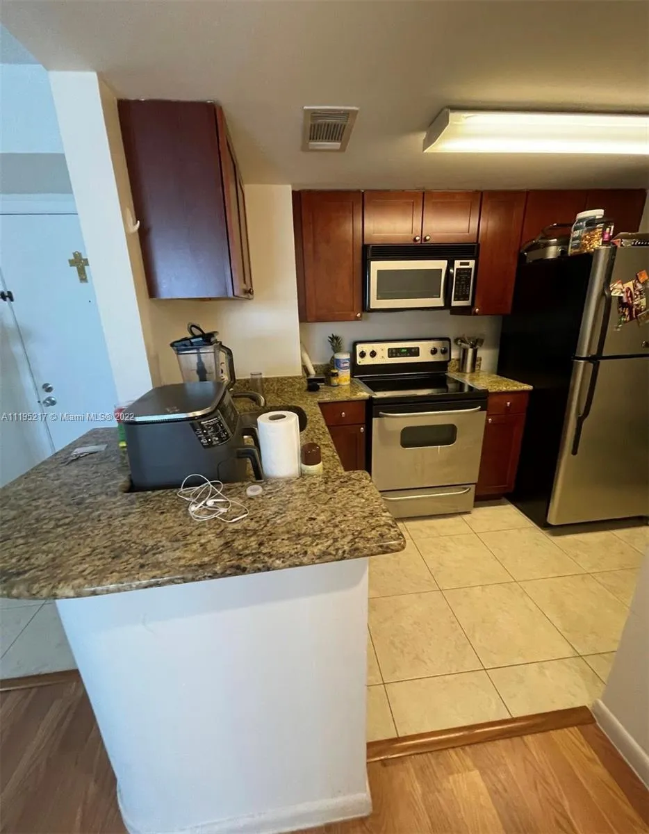 770 Claughton Island Dr # 410, Miami FL 33131