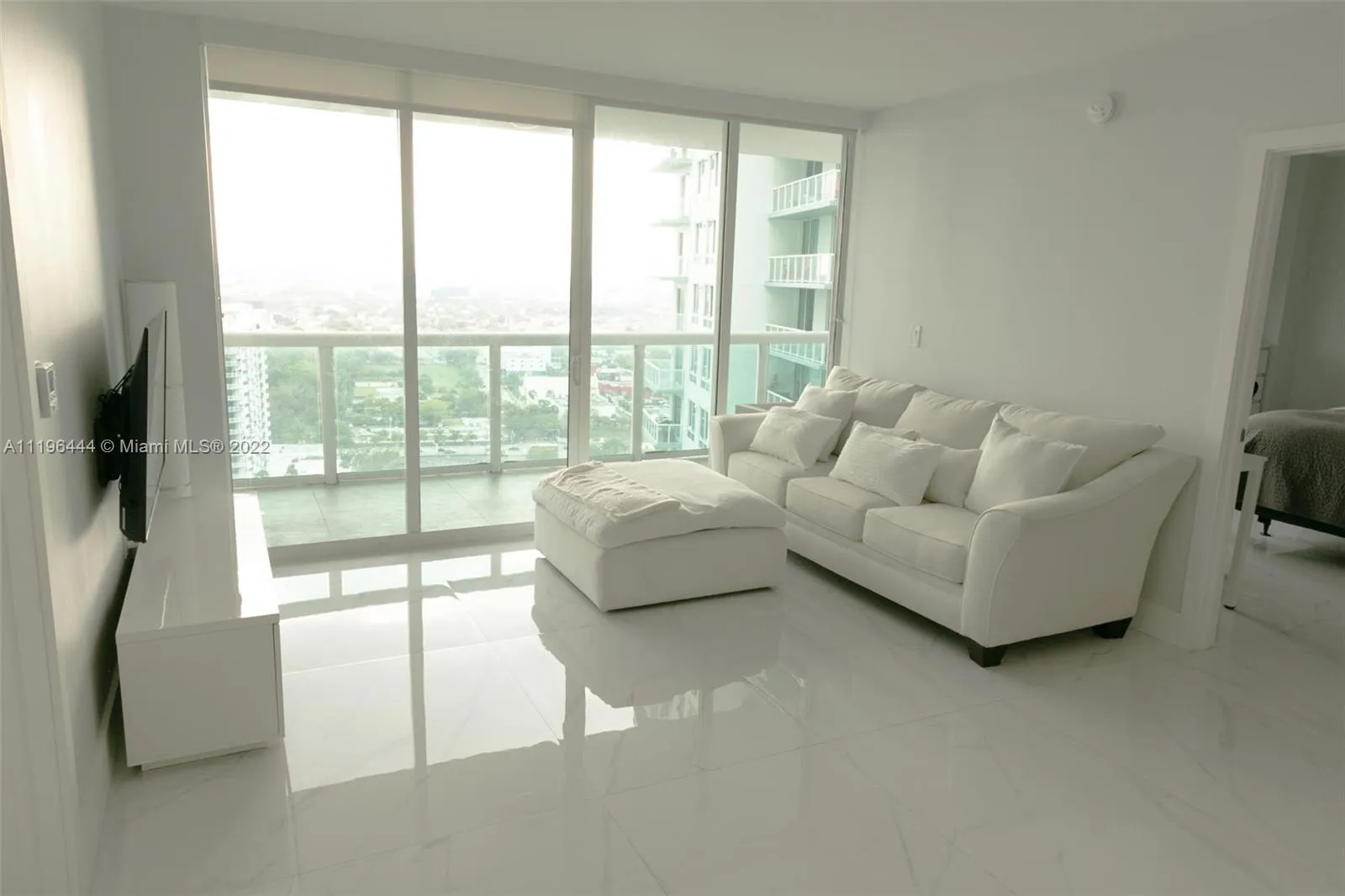 2 bedroom 2 bath for sale at 1800 N Bayshore Dr # 2910, Miami FL 33132