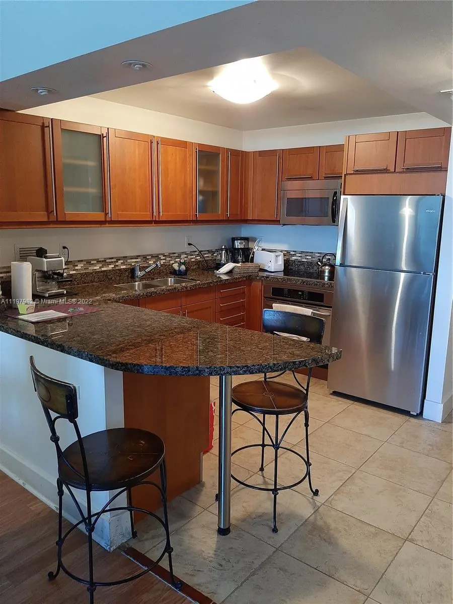 2301 Collins Ave, Miami Beach FL 33139