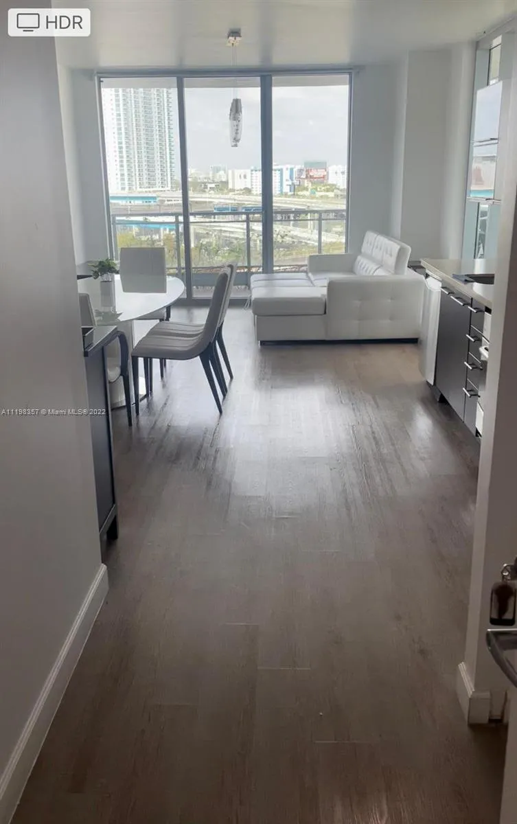 1 bedroom 1 bath for sale at 90 SW 3rd St # 1105, Miami FL 33130