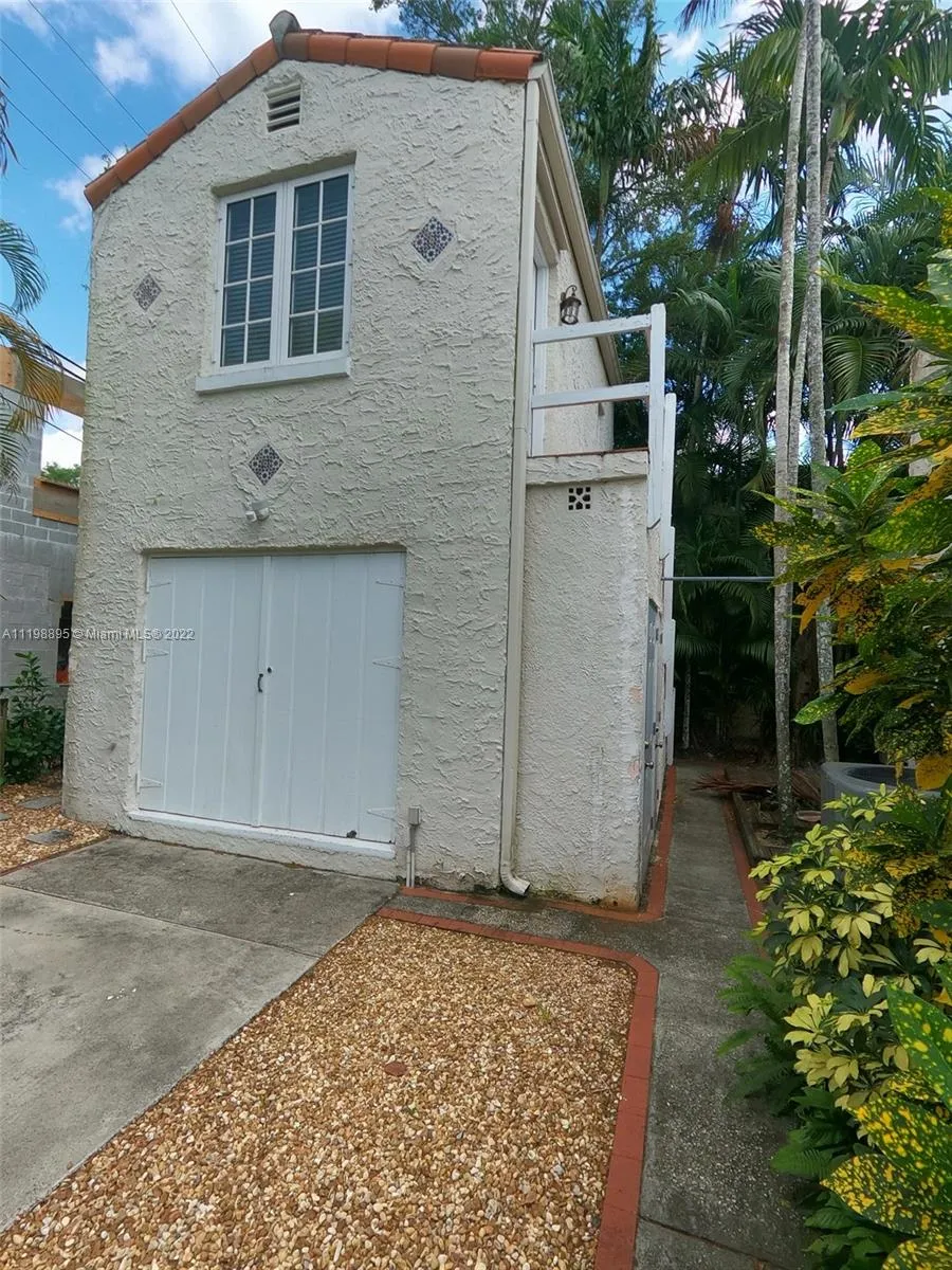 1265 Andalusia Ave # 2, Coral Gables FL 33134