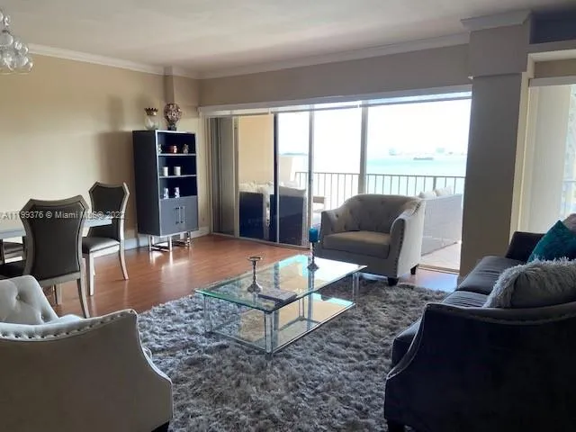 1800 NE 114th St # 1607, Miami FL 33181
