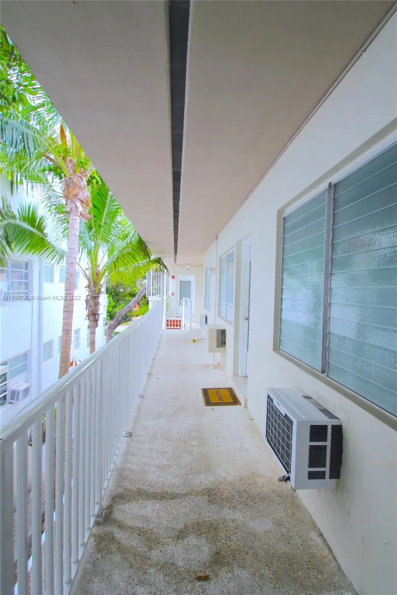 835 Meridian Ave # 11, Miami Beach FL 33139