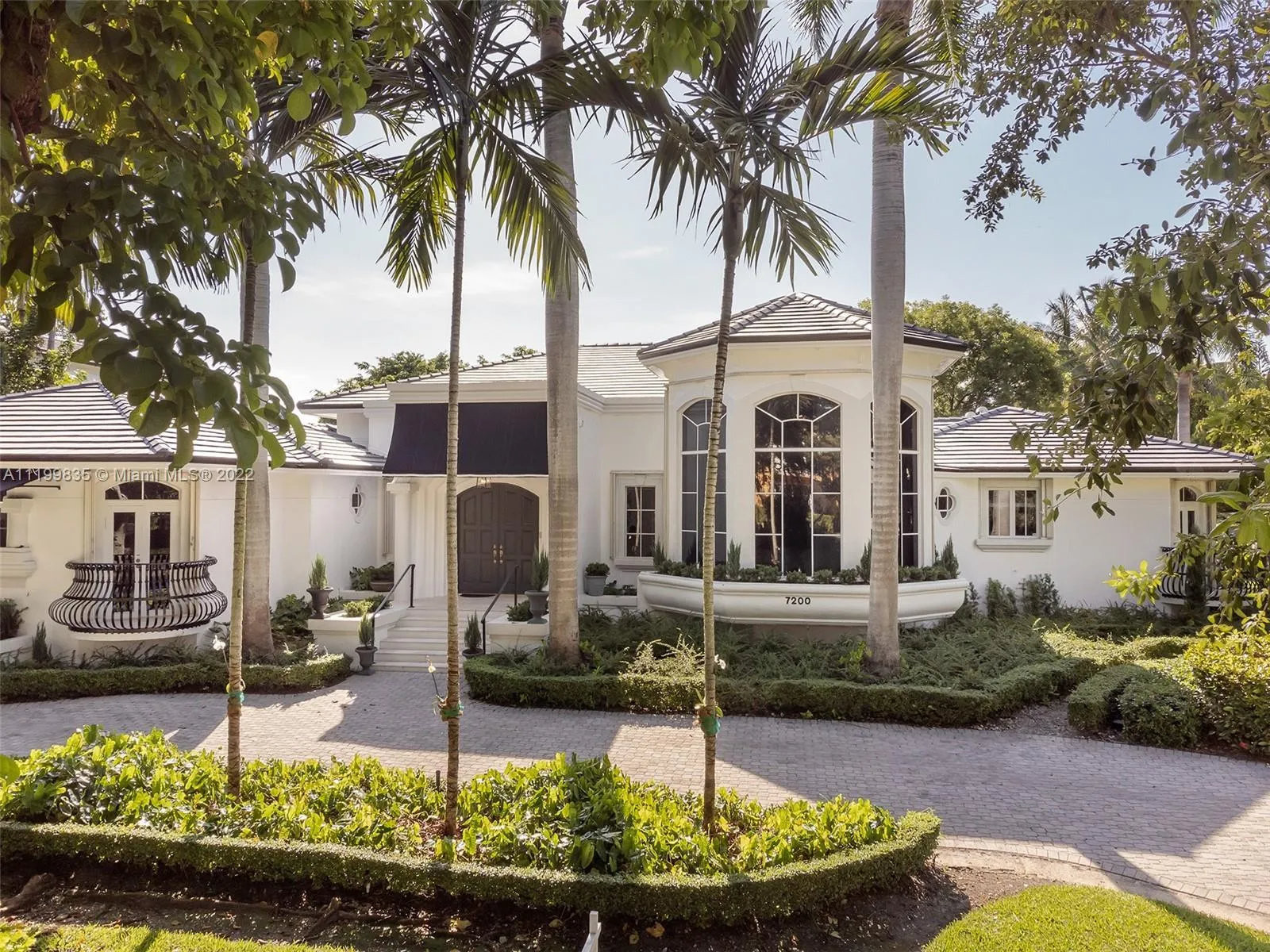 7200 Los Pinos Blvd, Coral Gables FL 33143