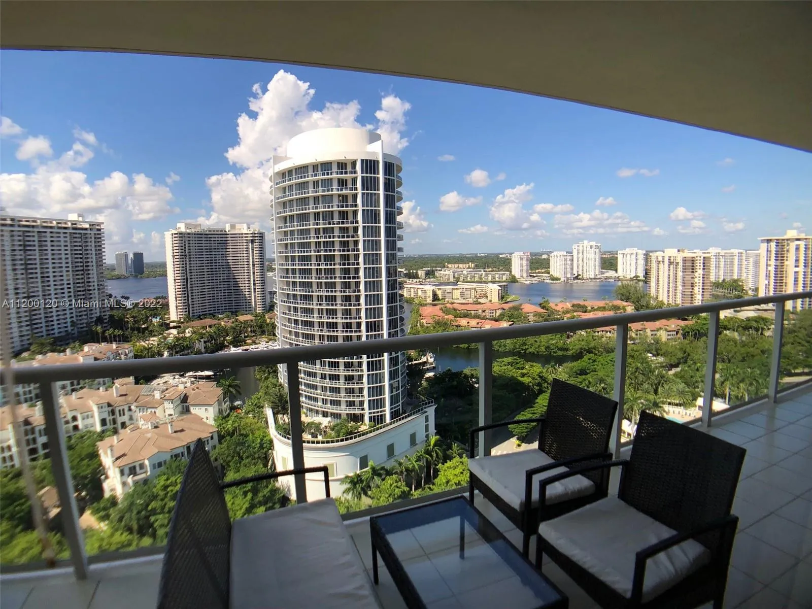2 bedroom 2 bath for rent at 4000 Island Blvd # 2303, Aventura FL 33160