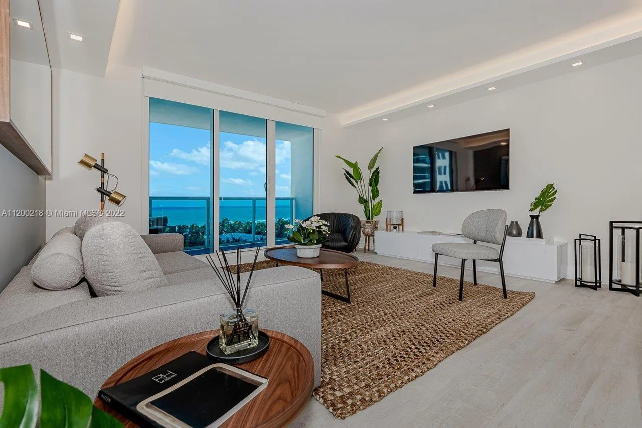 2301 Collins Ave # 739, Miami Beach FL 33139