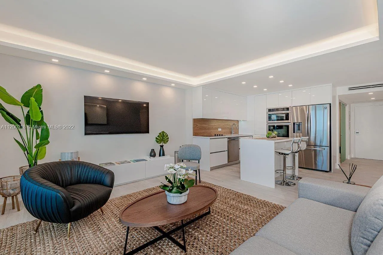 2301 Collins Ave # 739, Miami Beach FL 33139