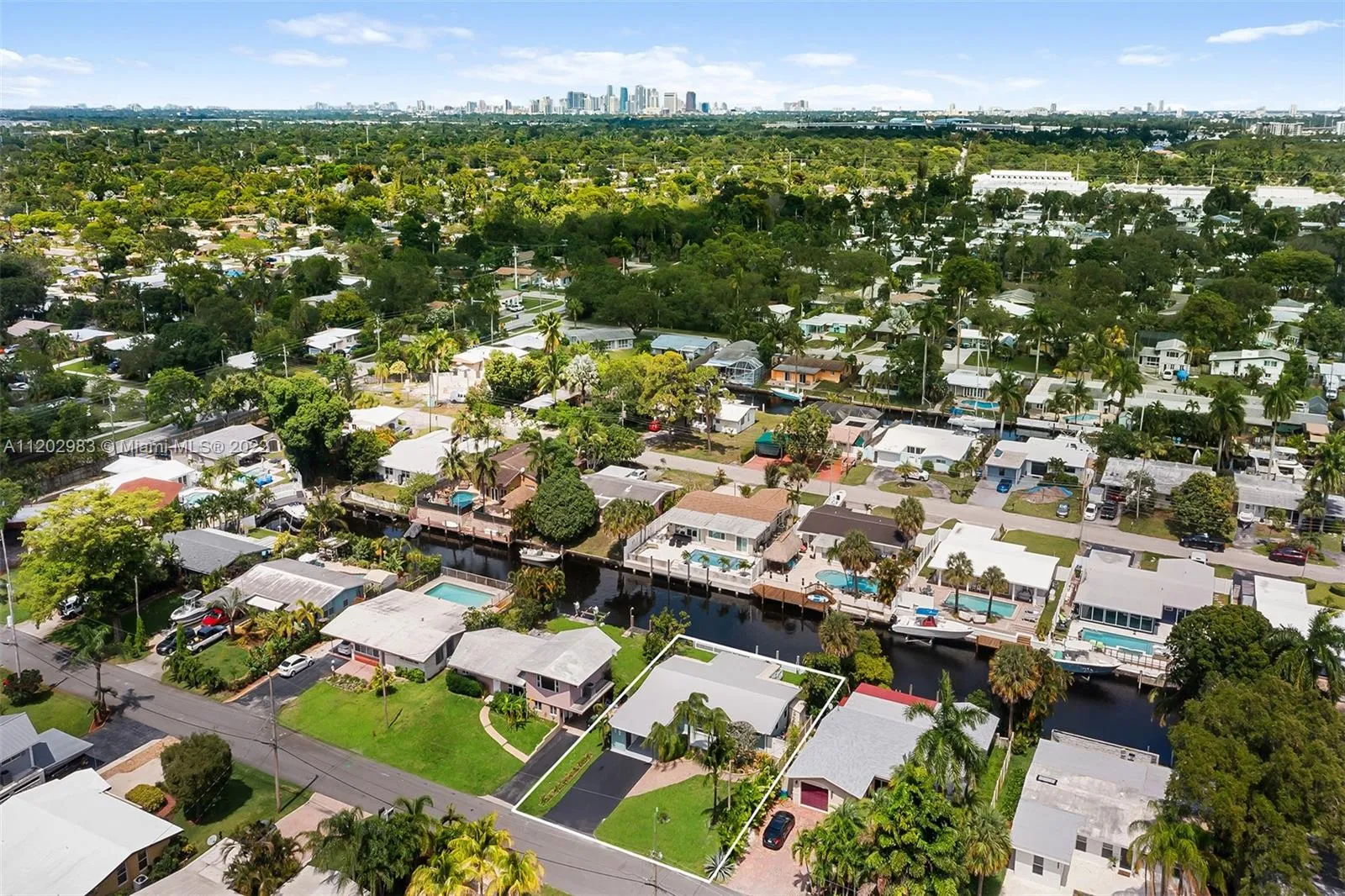 2430 Key Largo Lane, Fort Lauderdale FL 33312