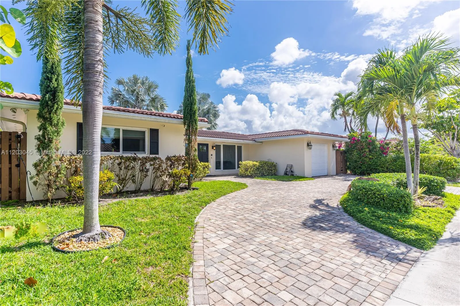 1466 NE 57th Ct, Fort Lauderdale FL 33334