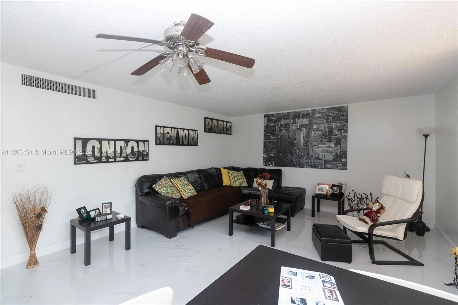 3 bedroom 2 bath for sale at 20301 NE 30th Ave # 5, Aventura FL 33180