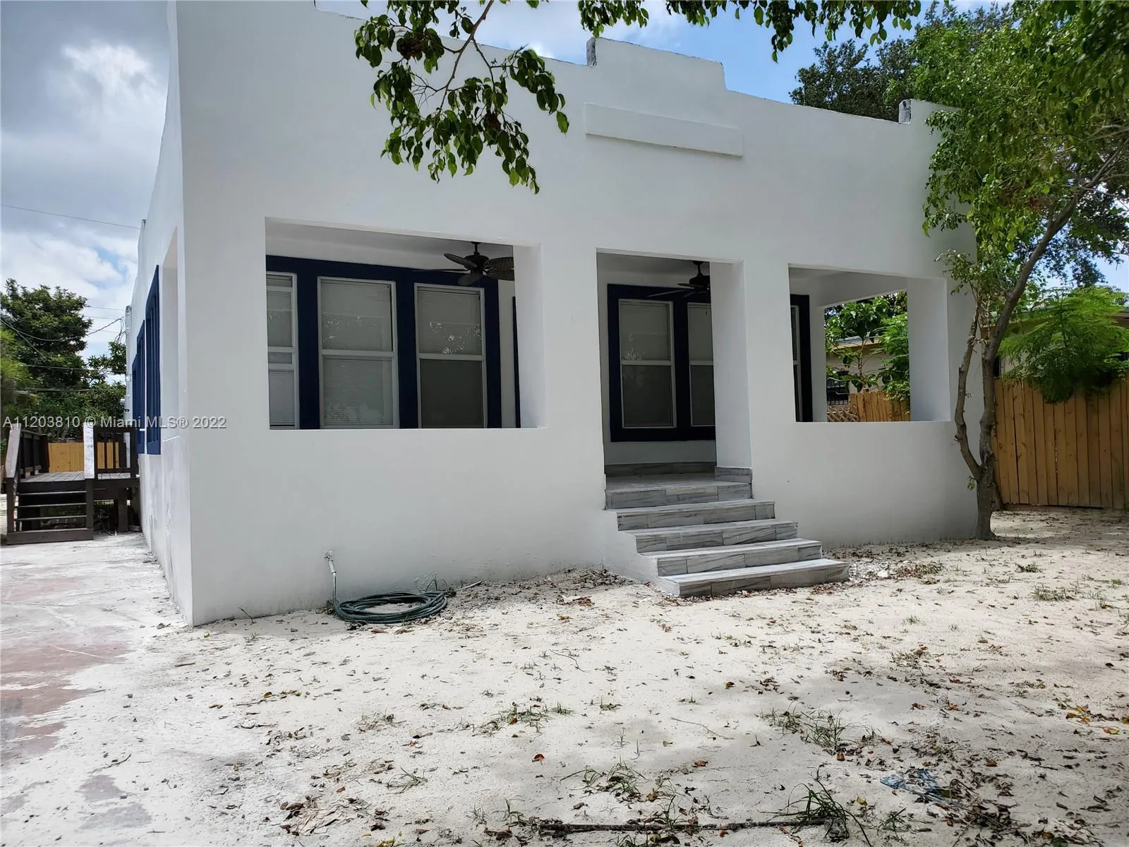 120 NW 49th St, Miami FL 33127