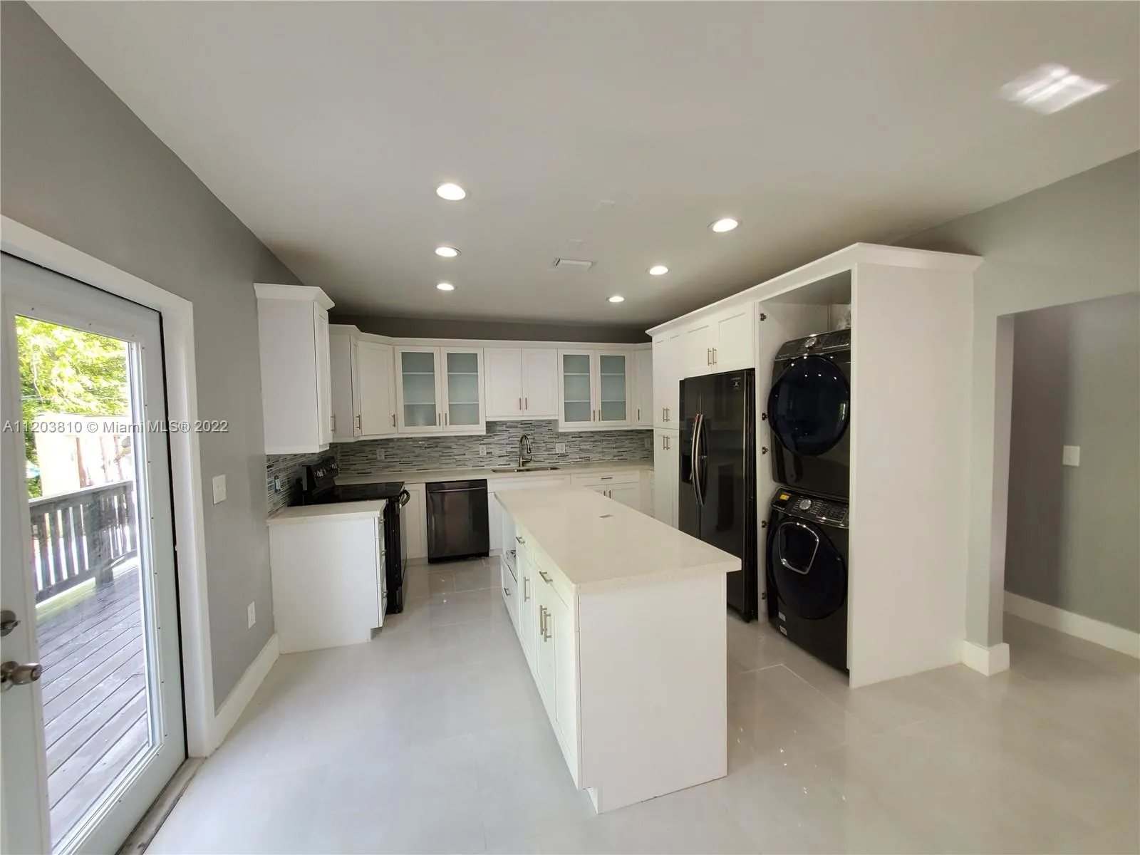 120 NW 49th St, Miami FL 33127