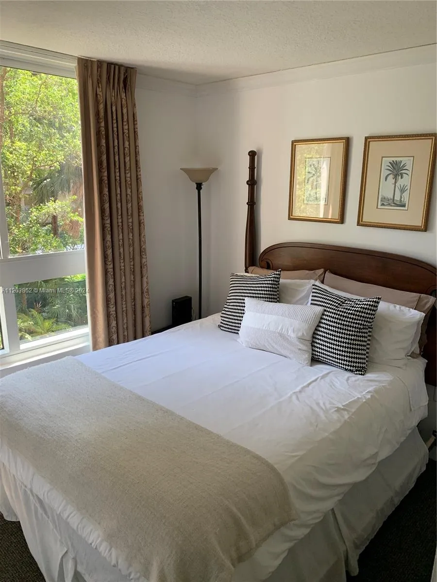 2951 S Bayshore Dr # 417, Miami FL 33133