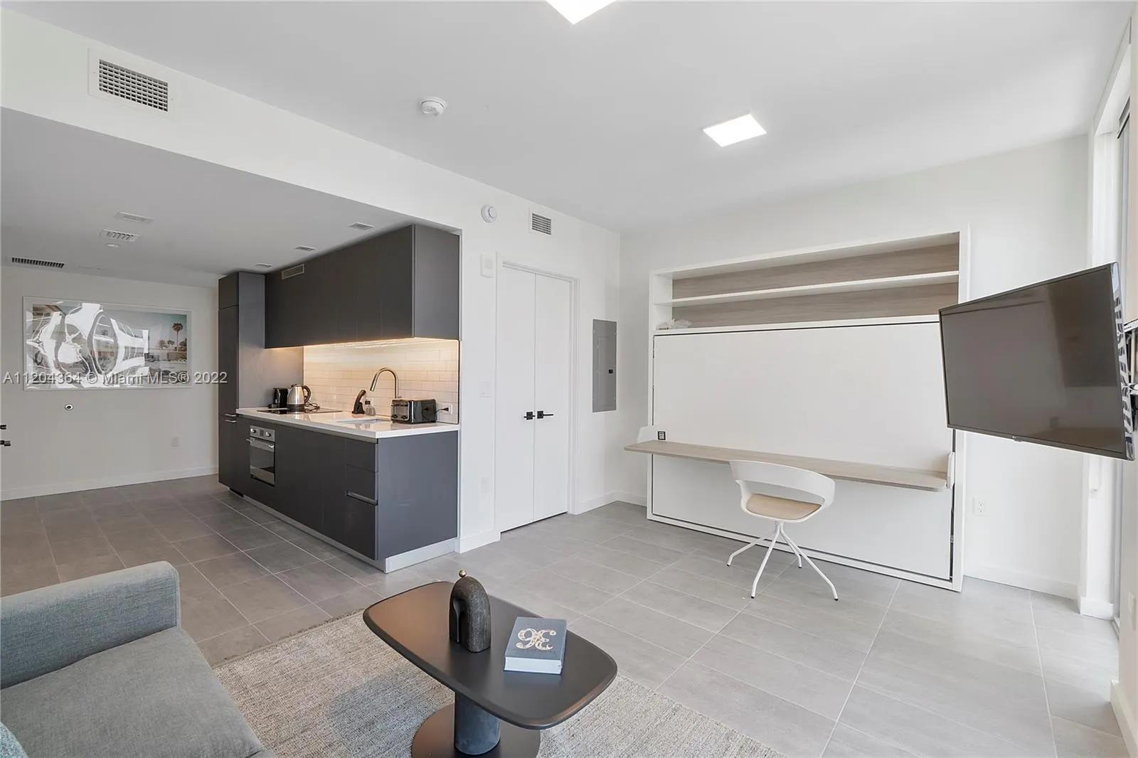 227 NE 2nd St # 2713, Miami FL 33132