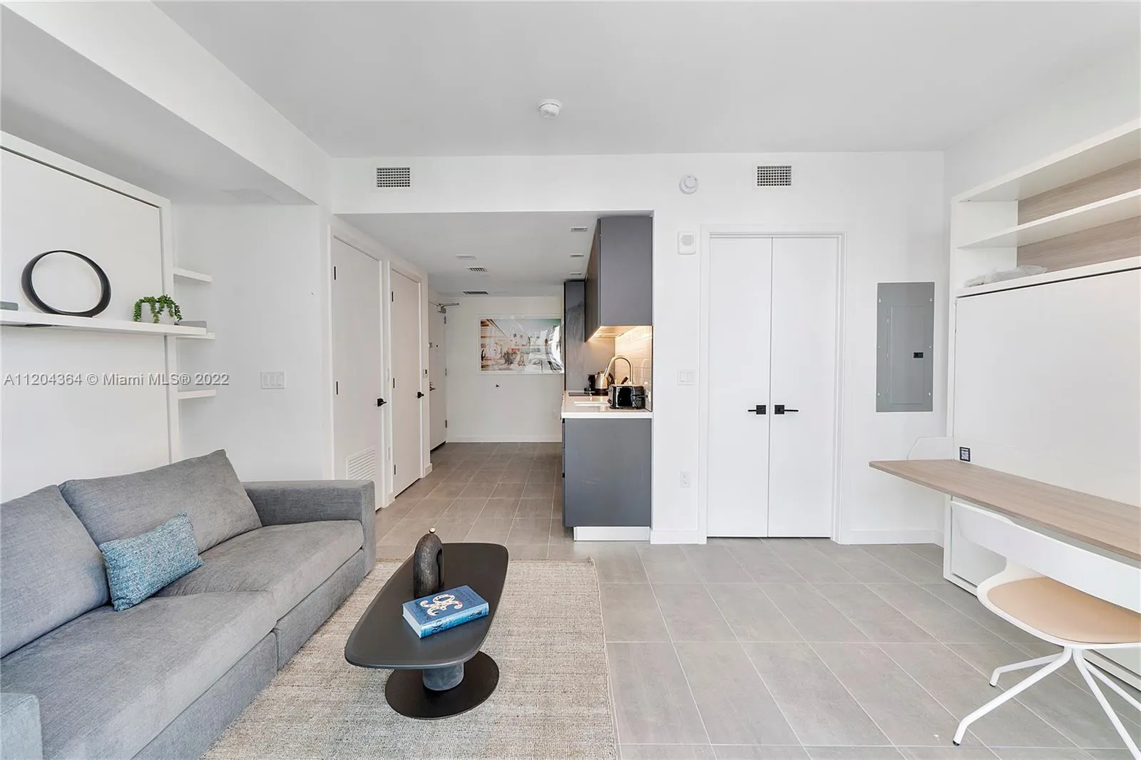 227 NE 2nd St # 2713, Miami FL 33132