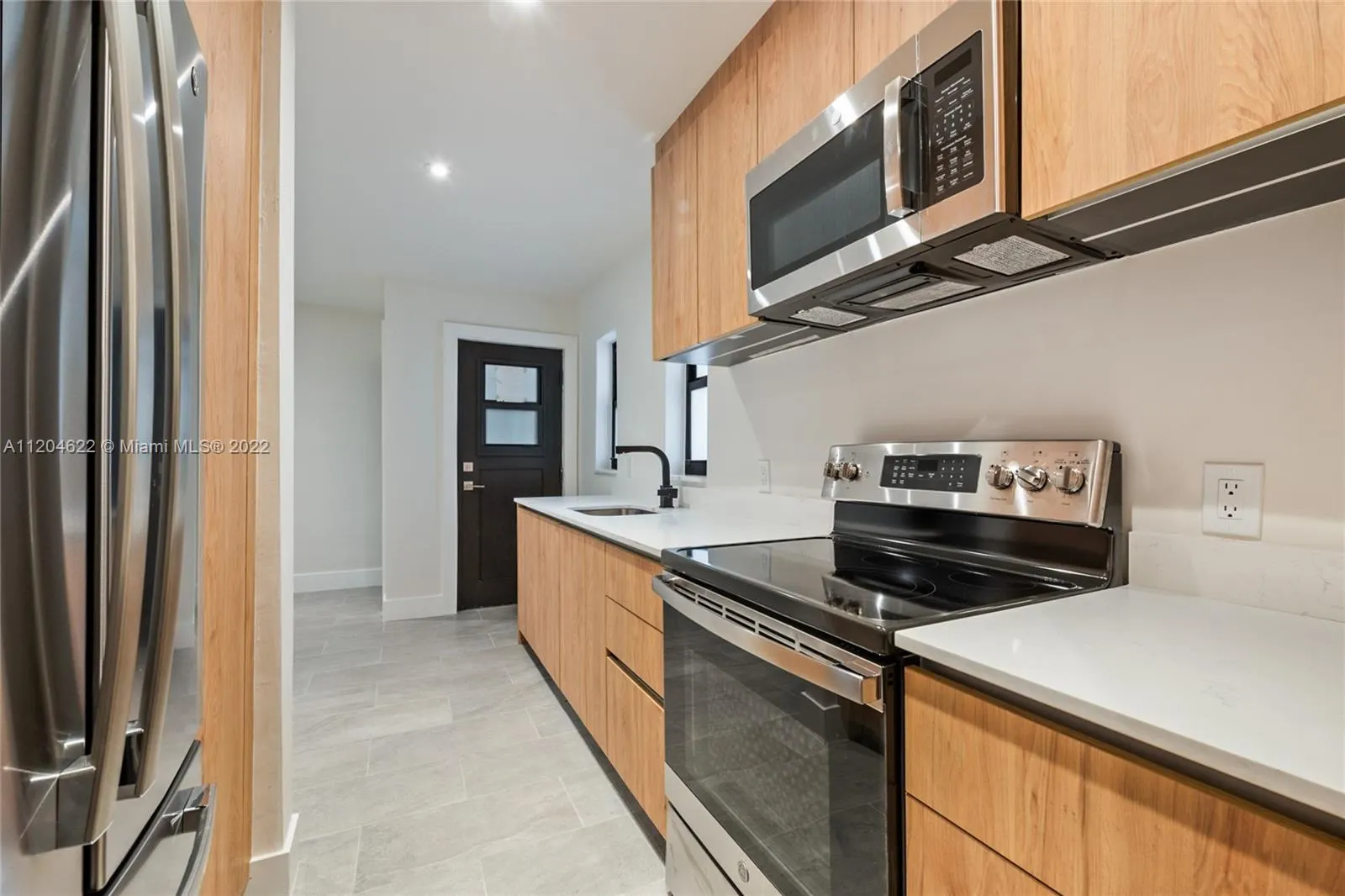 6855 Edgewater Dr, Coral Gables FL 33133