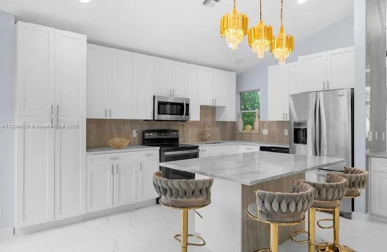 2002 Lake Breeze Ct # 0, Wellington FL 33414