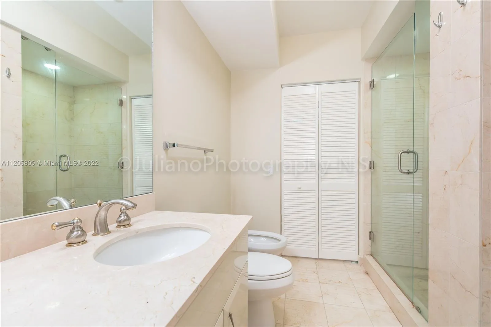 6365 Collins Ave # 2206, Miami Beach FL 33141