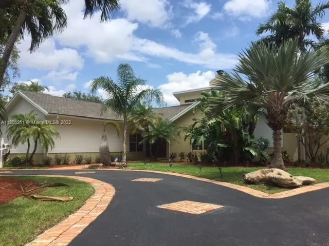 8395 SW 96th St # 0, Miami FL 33156