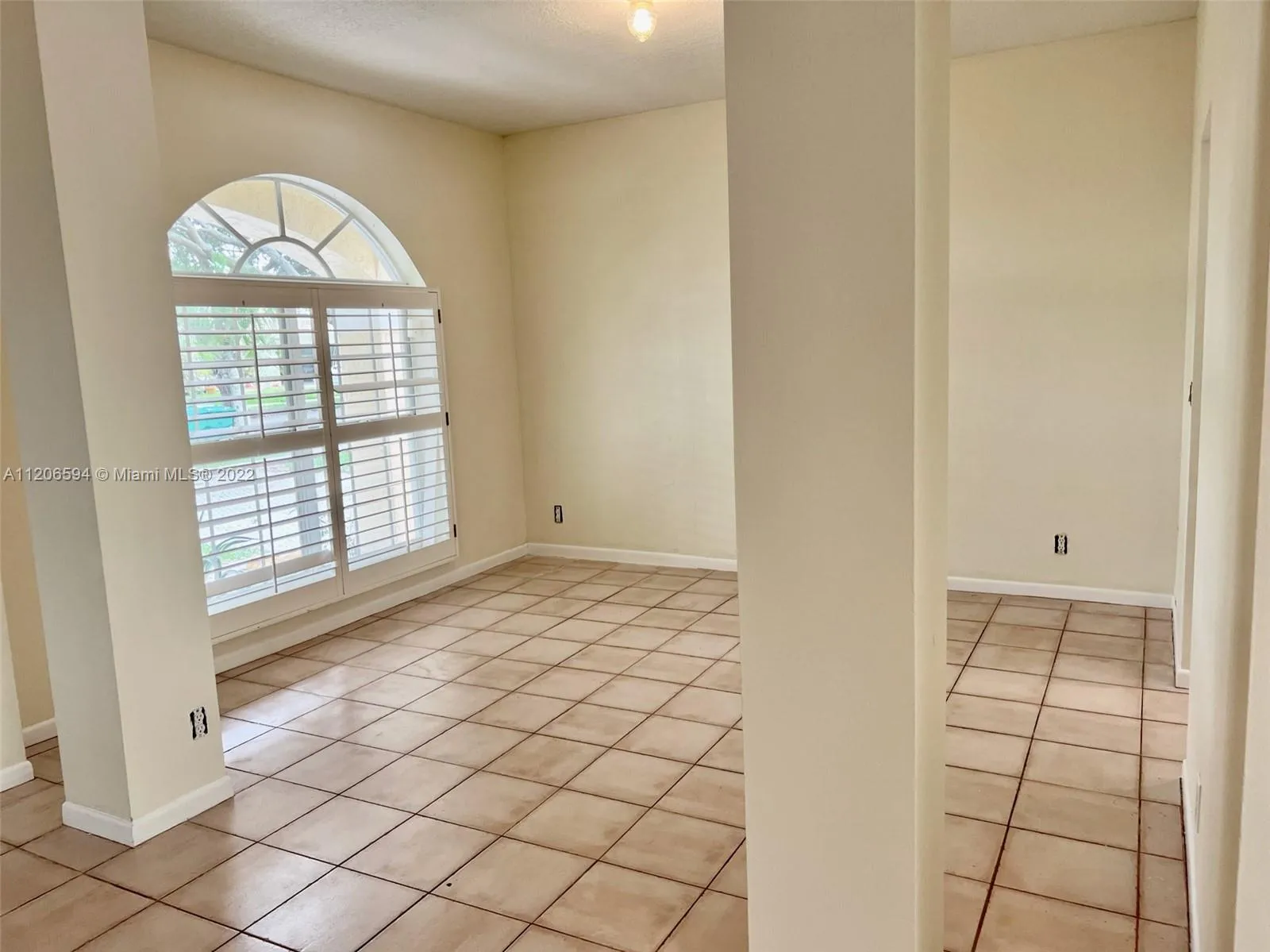 10749 Nashville Dr, Cooper City FL 33026