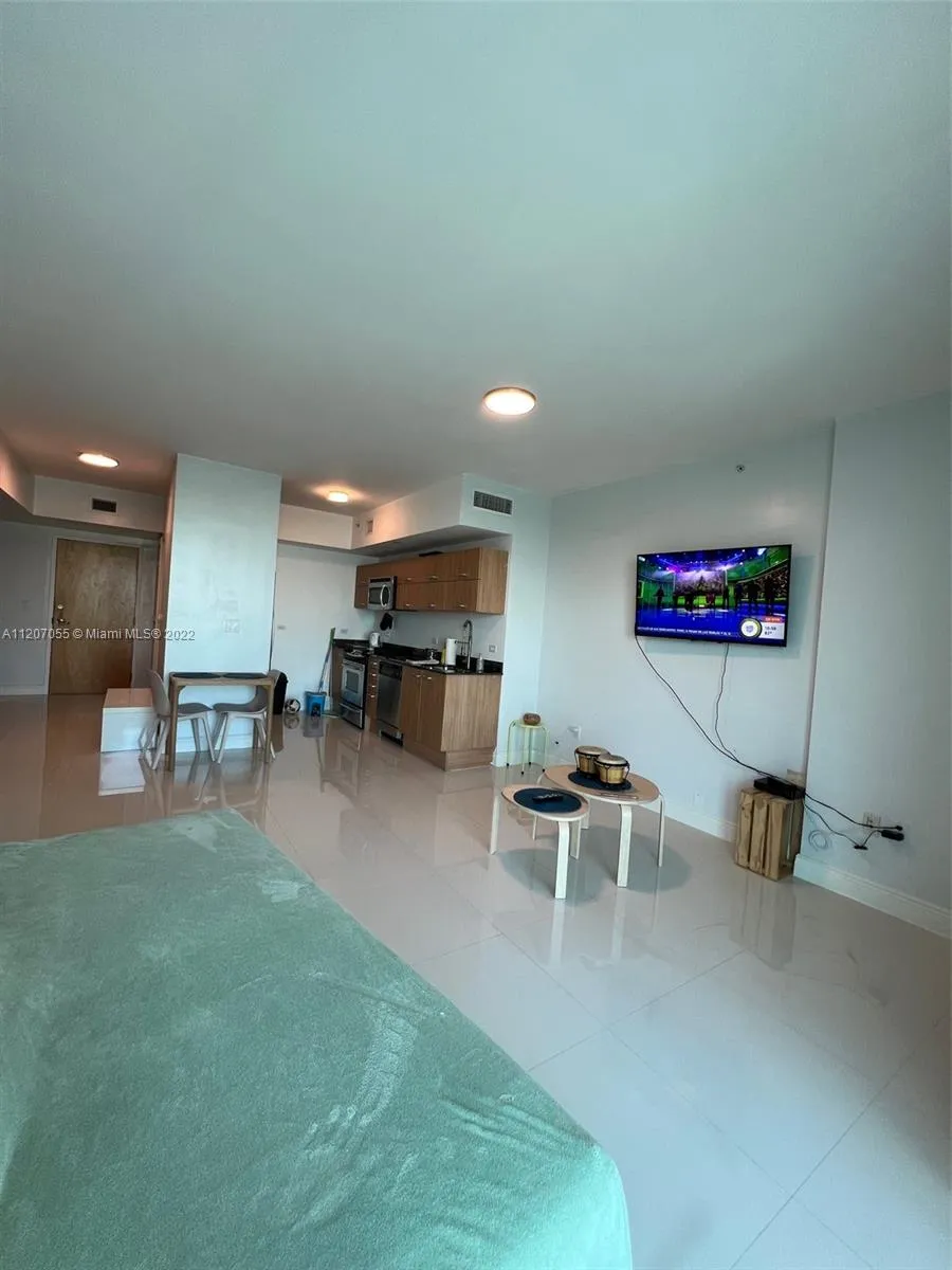 350 S Miami Ave # 3515, Miami FL 33130