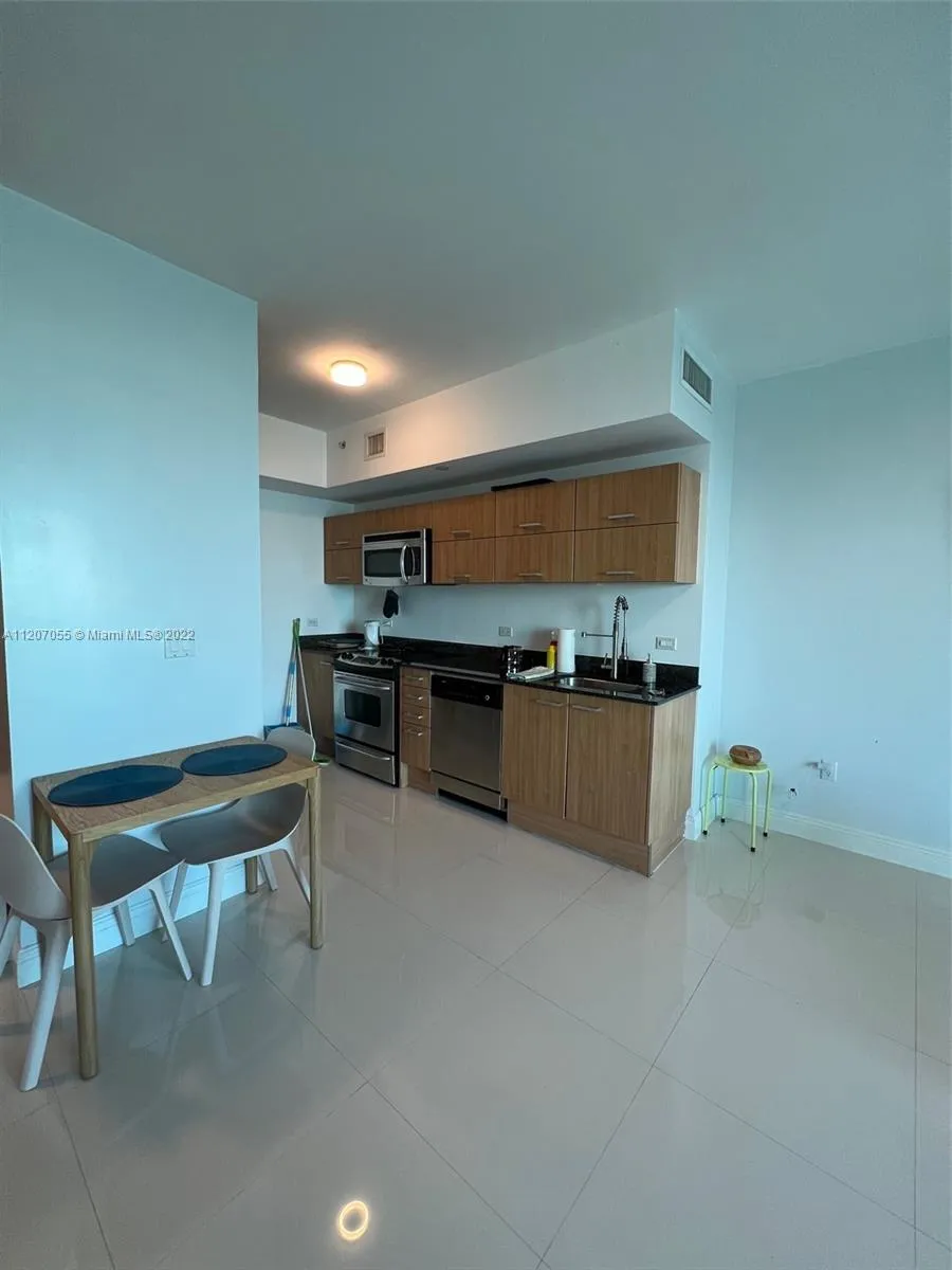 350 S Miami Ave # 3515, Miami FL 33130