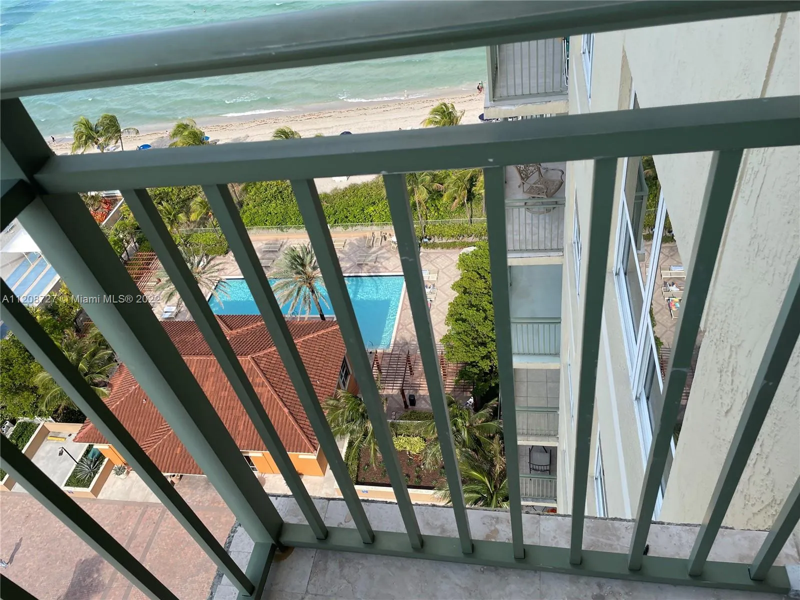 2080 S Ocean Dr # 1608, Hallandale Beach FL 33009