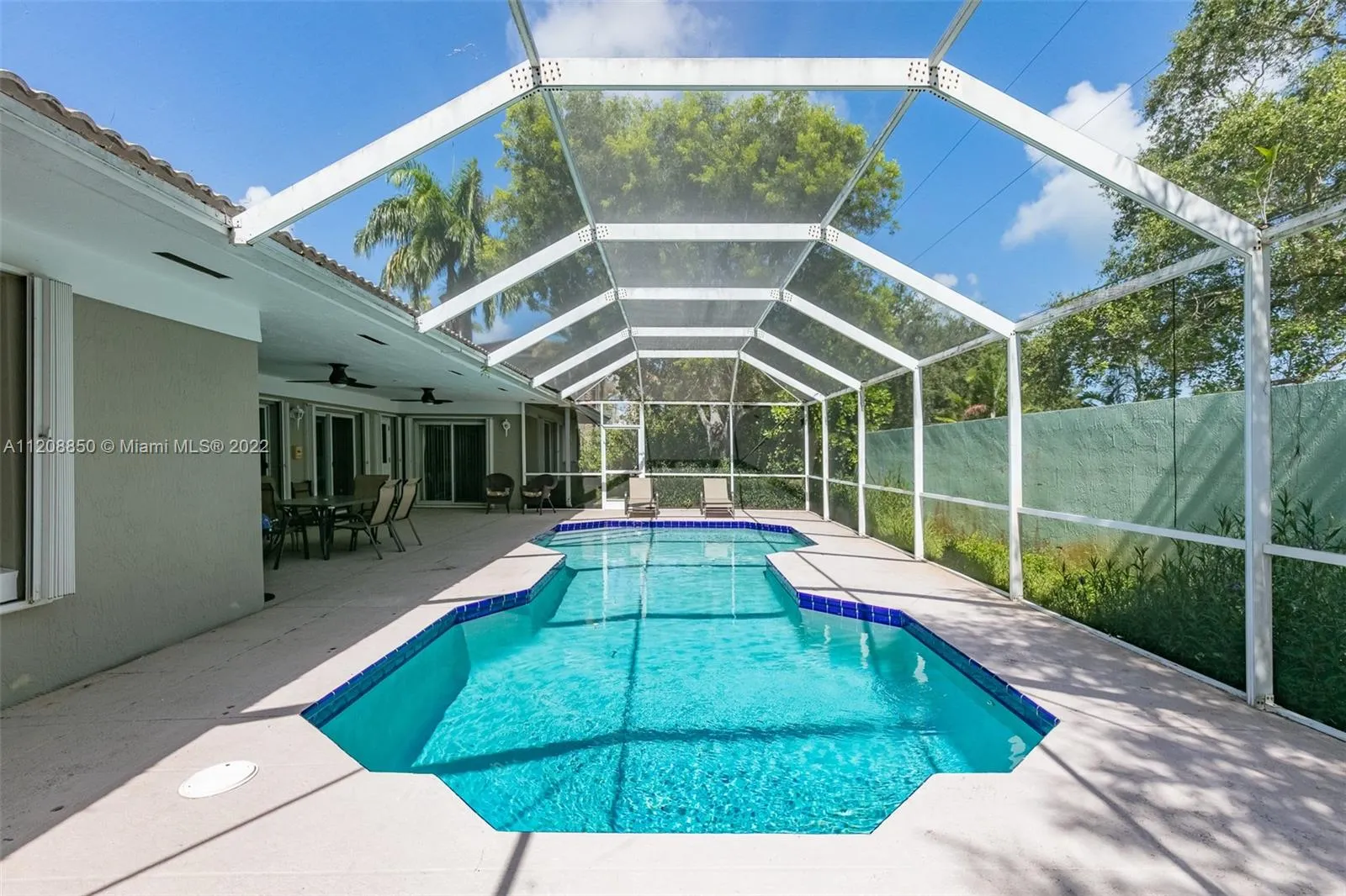 7400 SW 170th Ter, Palmetto Bay FL 33157