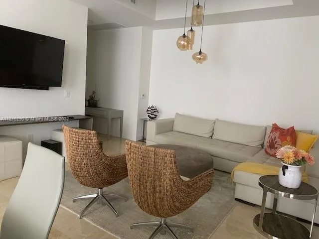 15811 Collins Ave # 3305, Sunny Isles Beach FL 33160